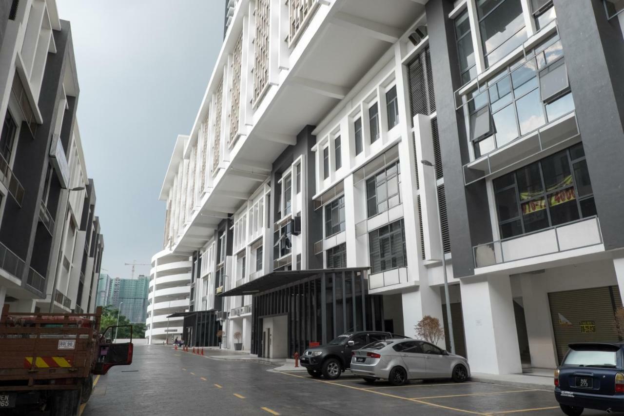Apartment 1tebrau Residences, N-24-01, Block B, 1 Tebrau Johor Bahru
